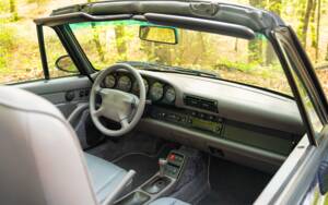 Immagine 23/47 di Porsche 911 Carrera (1994)