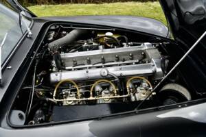 Imagen 37/50 de Aston Martin DB 6 Vantage Volante (1969)