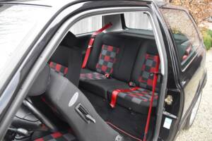 Image 25/41 de Volkswagen Golf III 2.0 GTI &quot;Edition&quot; (1997)