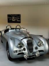 Image 24/26 of Jaguar XK 120 OTS (1952)