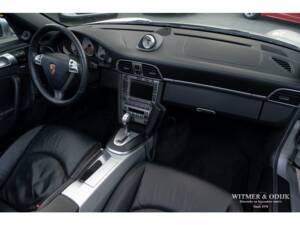 Bild 5/29 von Porsche 911 Carrera S (2005)