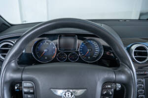 Bild 17/31 von Bentley Continental GTC (2008)