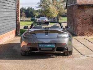 Bild 82/84 von Aston Martin V12 Vantage AMR Roadster (2018)