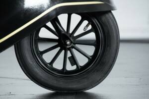 Image 48/50 of Sinclair DUMMY (1985)