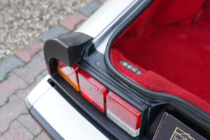 Immagine 38/50 di Alfa Romeo 2.0 Spider QV (1987)