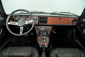 Image 7/50 of Triumph Stag (1972)
