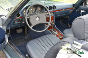 Afbeelding 23/50 van Mercedes-Benz 380 SL (1983)