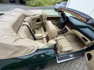Afbeelding 15/51 van Aston Martin Virage Volante (1993)