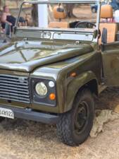 Image 14/25 of Land Rover 90 (1986)