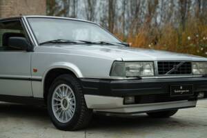 Image 21/50 de Volvo 780 Bertone 2.4 TD (1987)