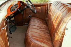 Image 7/8 of Buick Model 55 (1931)