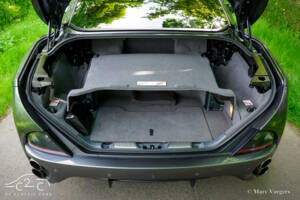 Image 75/85 of Ferrari California (2010)