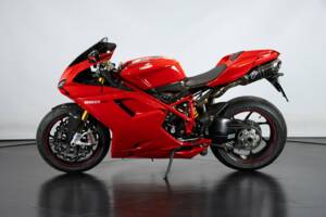 Immagine 1/50 di Ducati DUMMY (2011)