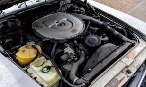 Image 5/31 of Mercedes-Benz 560 SL (1987)