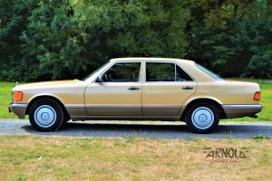 Bild 8/39 von Mercedes-Benz 300 SE (1986)