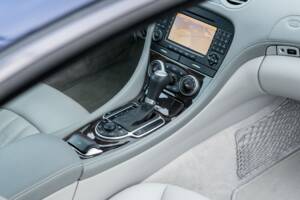 Image 32/42 of Mercedes-Benz SL 65 AMG (2006)