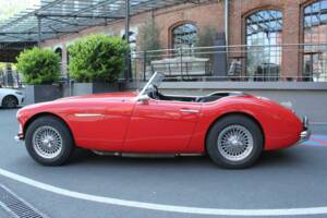 Image 2/10 of Austin-Healey 100&#x2F;6 (BN4) (1959)