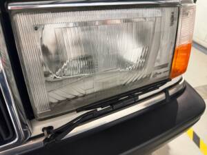Bild 43/43 von Volvo 240 (1989)