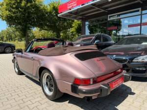 Afbeelding 4/41 van Porsche 911 Carrera 3.2 (WTL) (1987)
