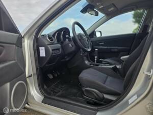 Image 14/27 de Mazda 3 - 1.6 (2009)