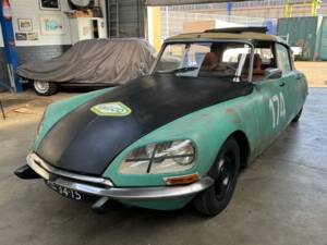 Image 19/28 of Citroën ID 20 (1970)