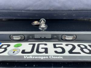 Afbeelding 59/75 van Volkswagen Golf I Cabrio 1.8 (1991)