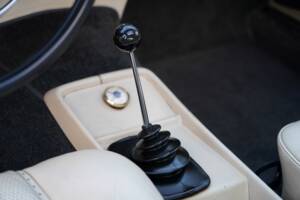 Image 6/14 de Mercedes-Benz 280 SE (1969)