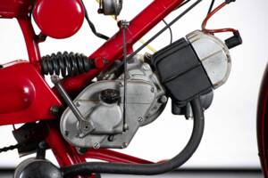 Bild 29/50 von Moto Guzzi Motoleggera 65 (1951)