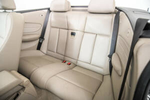 Image 34/50 of BMW 125i (2008)