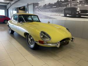 Afbeelding 5/19 van Jaguar E-Type (2+2) (1966)