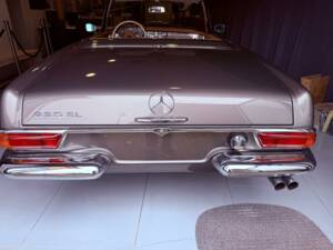 Image 28/36 of Mercedes-Benz 230 SL (1966)
