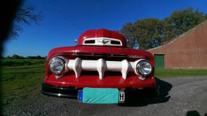 Image 4/16 of Ford F-1 Stepside (1952)