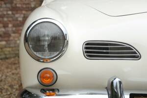 Bild 23/50 von Volkswagen Karmann Ghia 1300 (1966)