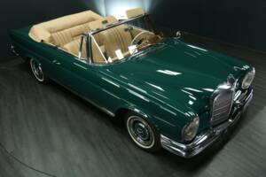 Bild 34/50 von Mercedes-Benz 250 SE (1966)