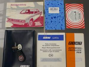 Image 19/44 of FIAT 130 Coupé (1972)