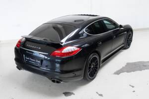Image 6/31 of Porsche Panamera Turbo (2010)