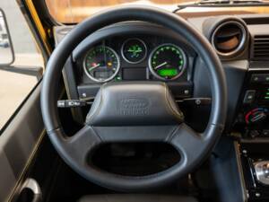 Image 20/47 of Land Rover Defender 90 Works V8 (2013)