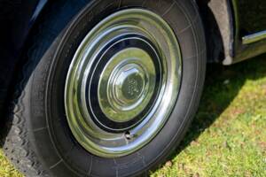 Image 14/50 of Rolls-Royce Silver Shadow I (1968)