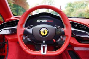 Image 8/14 of Ferrari SF90 Spider (2024)