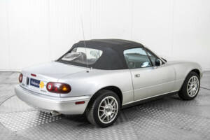 Bild 44/50 von Mazda MX-5 1.6 (1990)