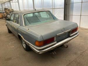 Image 20/38 of Mercedes-Benz 450 SE (1977)