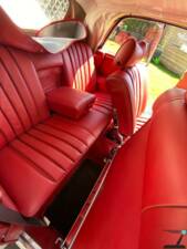 Image 15/77 of Mercedes-Benz 250 SE (1966)