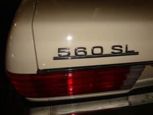 Immagine 16/20 di Mercedes-Benz 560 SL (1987)
