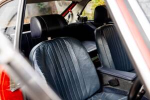 Image 26/39 de MG MGB GT (1972)