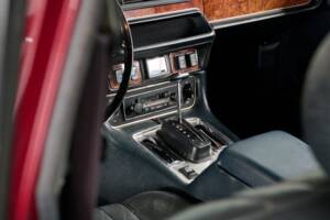 Bild 42/50 von Jaguar XJ 6 L 4.2 (1974)