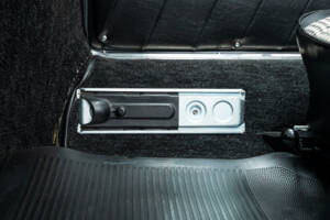 Afbeelding 31/64 van Porsche 911 2.0 (1965)