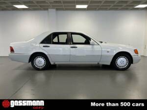 Bild 4/15 von Mercedes-Benz 500 SE (1992)