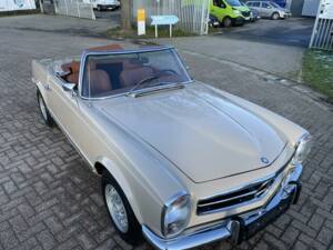Immagine 5/50 di Mercedes-Benz 280 SL (1969)