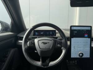 Imagen 6/42 de Ford Mustang Mach-E (2021)