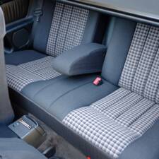 Image 148/171 of Mercedes-Benz E 220 (1994)